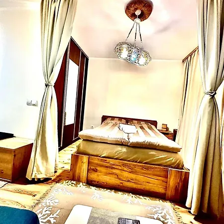 Luxury * بوروفتس